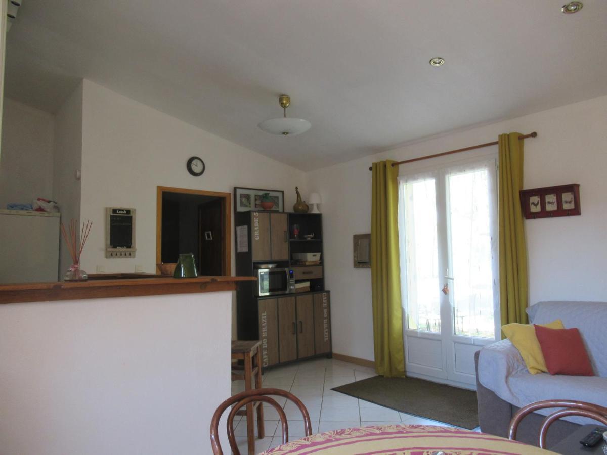 Le Cabanon Des Hirondelles Villa Villecroze Kültér fotó