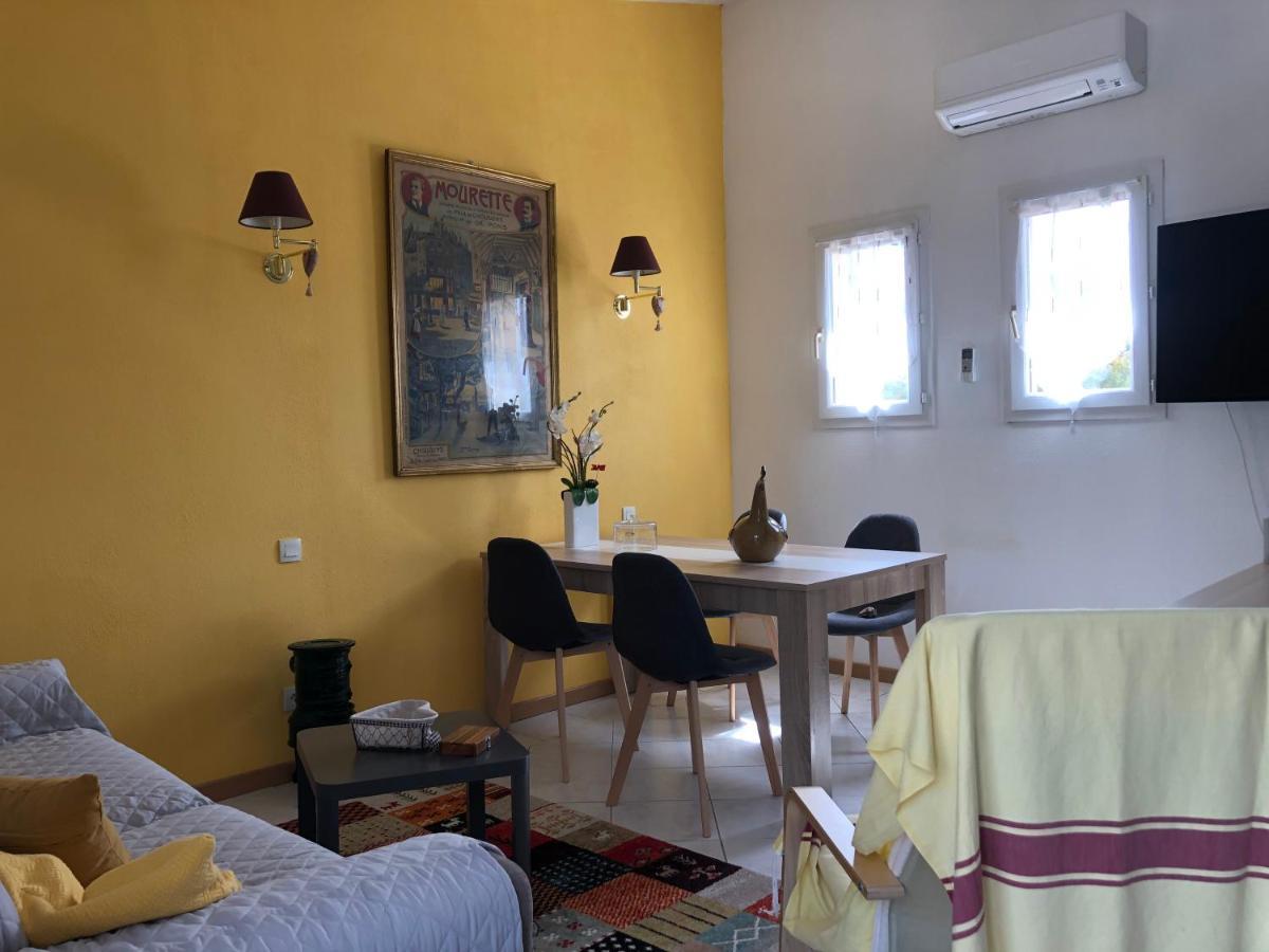 Le Cabanon Des Hirondelles Villa Villecroze Kültér fotó