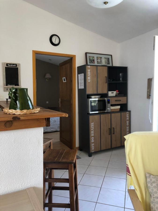 Le Cabanon Des Hirondelles Villa Villecroze Kültér fotó