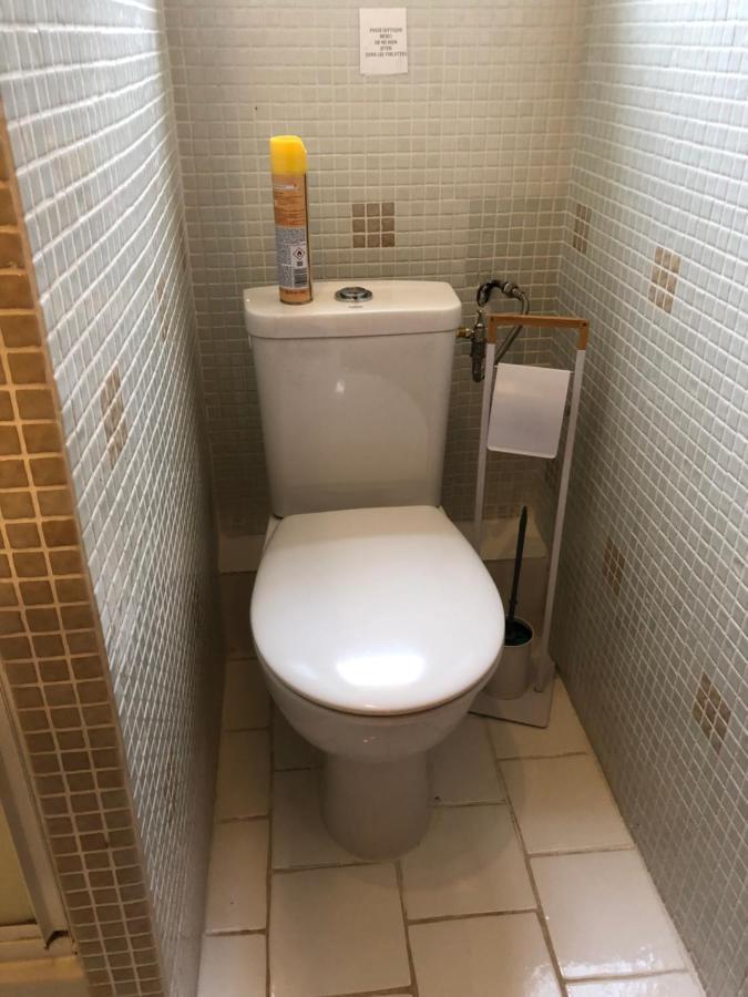 Le Cabanon Des Hirondelles Villa Villecroze Kültér fotó